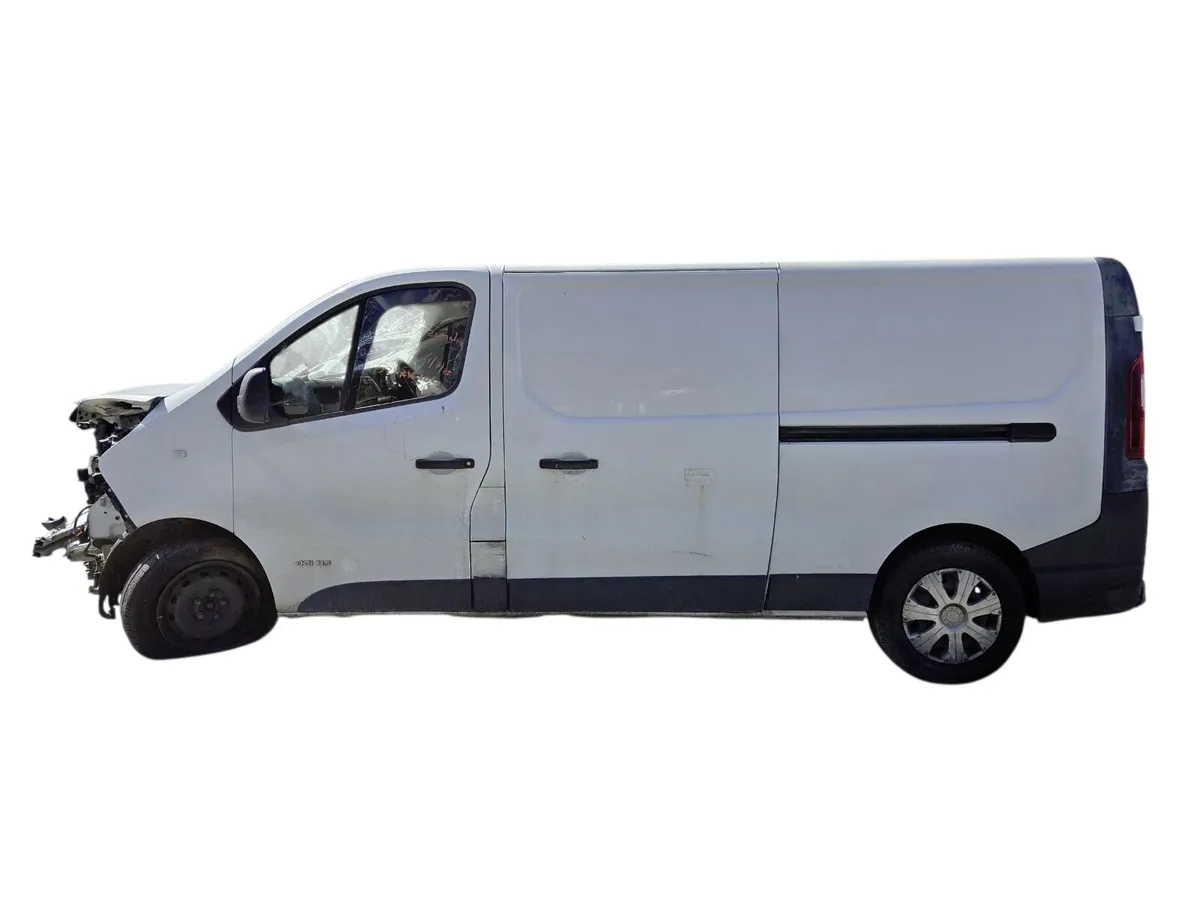 2015 RENAULT TRAFIC For Breaking/Dismantling - Image 2