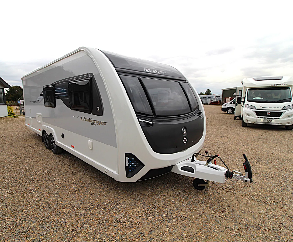 2026 SWIFT CHALLENGER 630/640 6/7 BERTH 8FT WIDE - Image 4