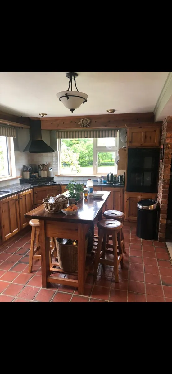 Solid Kitchen, stone top and appliances - Image 2