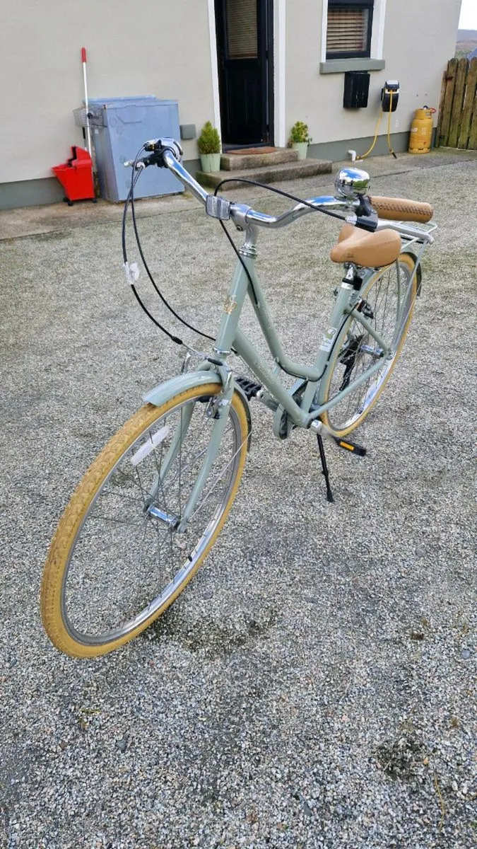 Ladies Pendleton Bike - Image 4