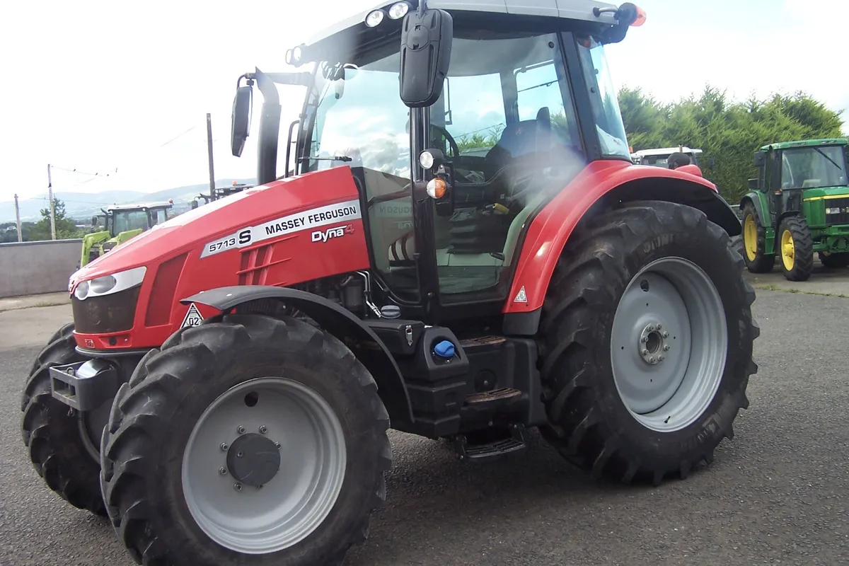 2019 Massey Ferguson 5713S - Image 3