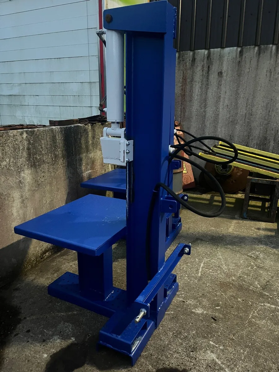 Brand New Log Splitters - Image 1