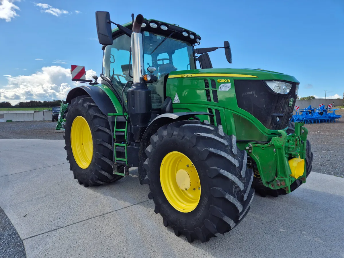 John Deere 6250R 2021 - Image 1