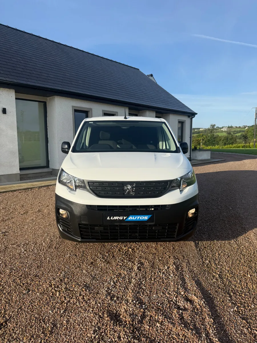 221 Peugeot Partner 100Bhp - Image 2