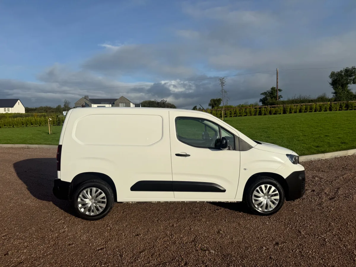 221 Peugeot Partner 100Bhp - Image 4