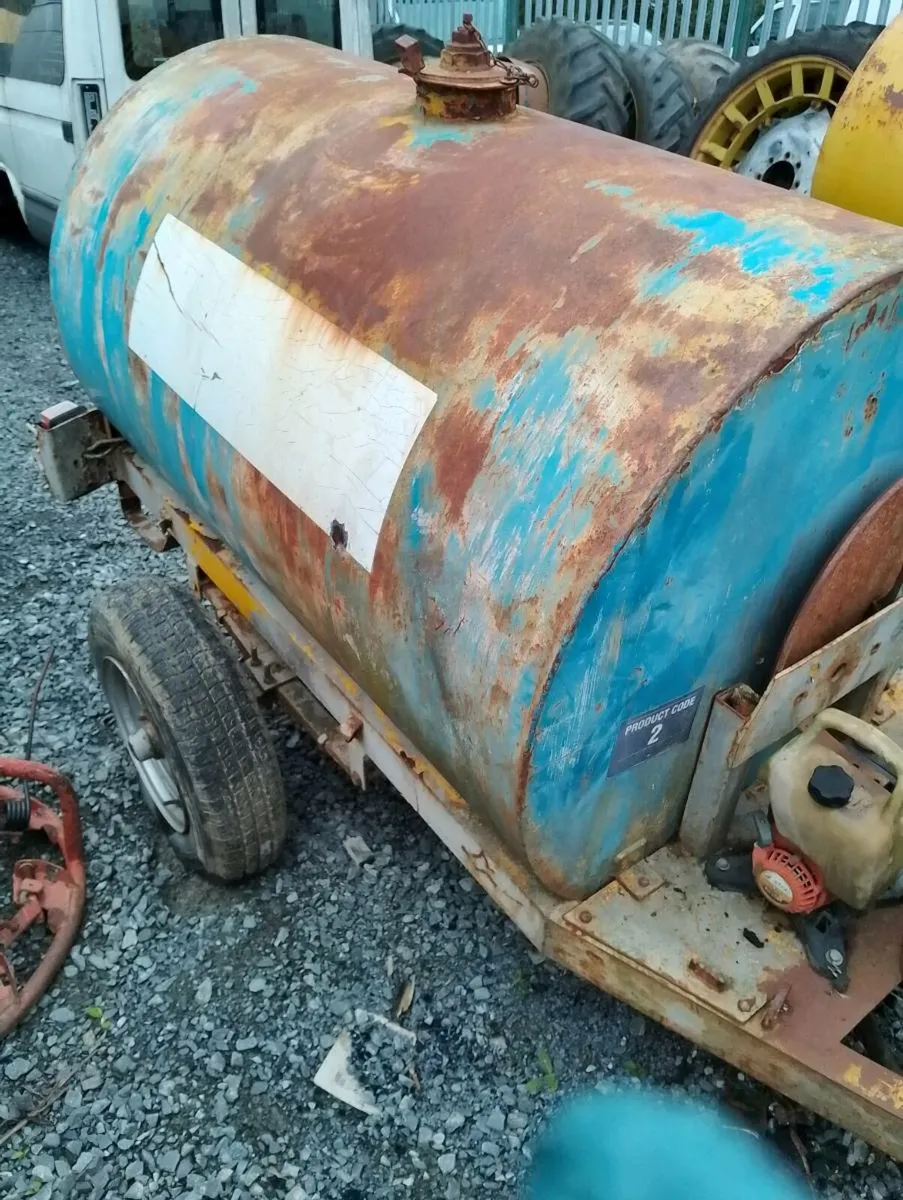 Fuel Water Bowsers 1000 Litres c/w Engine - Image 2