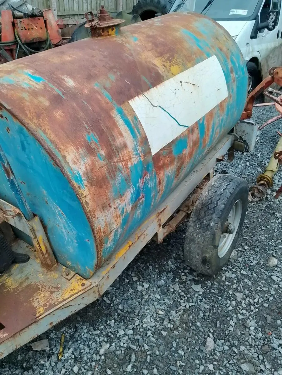 Fuel Water Bowsers 1000 Litres c/w Engine - Image 1