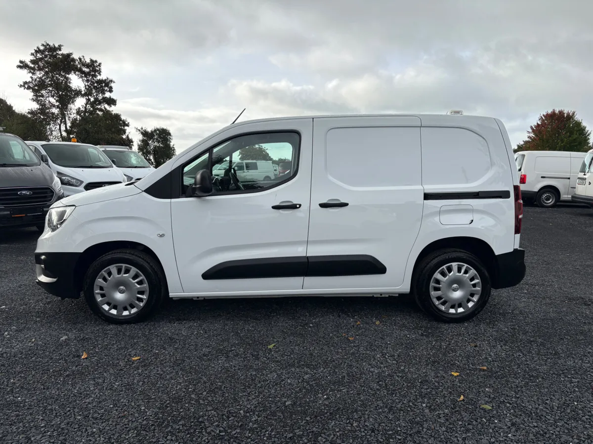Opel Combo - Image 1