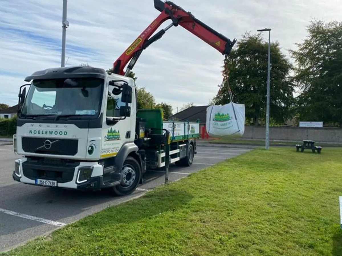 Premium Quality Screened Topsoil - Image 4