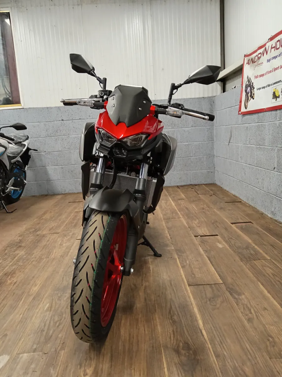 Kawasaki Z500 SE - Image 3