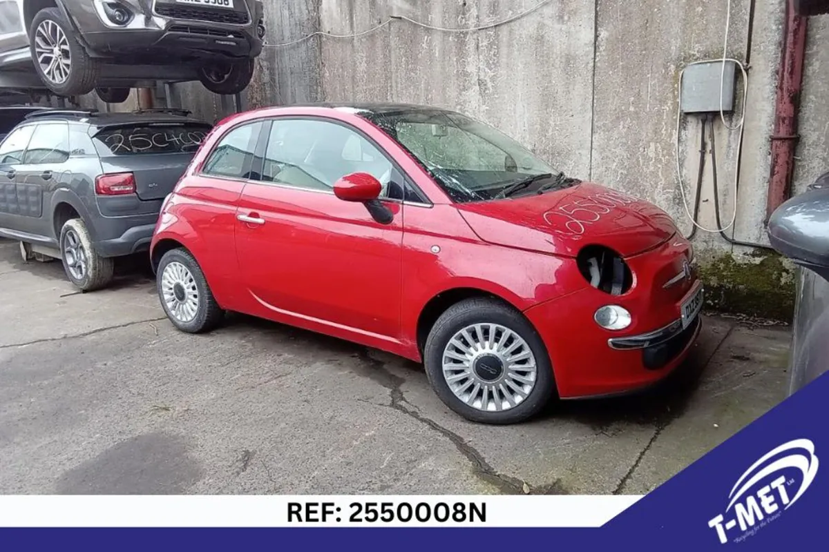 2012 FIAT 500 BREAKING FOR PARTS - Image 1