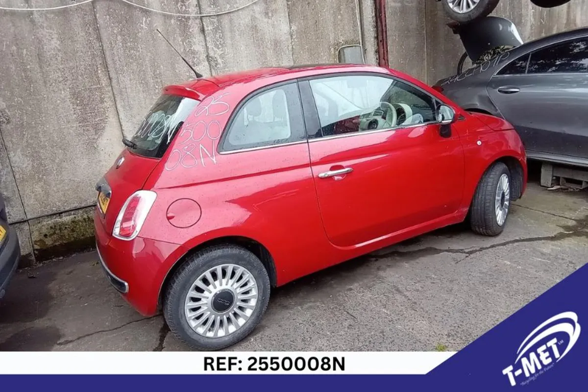 2012 FIAT 500 BREAKING FOR PARTS - Image 2