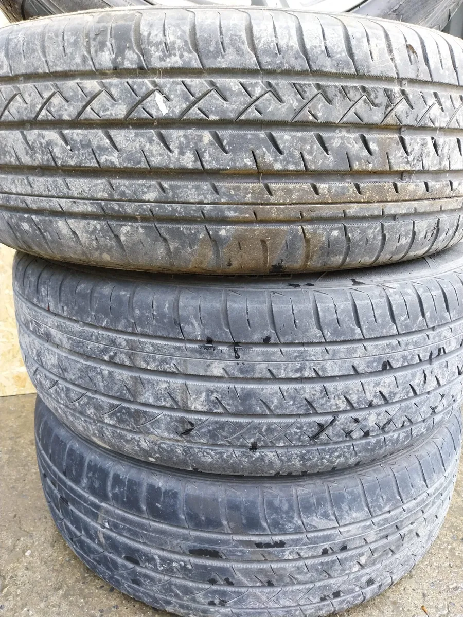 2015 Mitsubishi Outlander 18" Alloy Wheels Set - Image 3