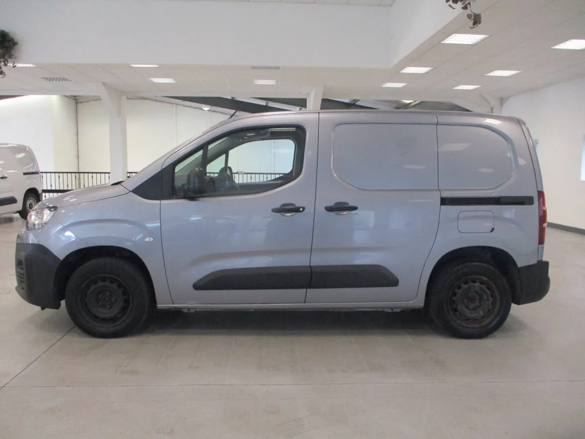 Citroen Berlingo 1.5 DSL LX  2021 - Image 1