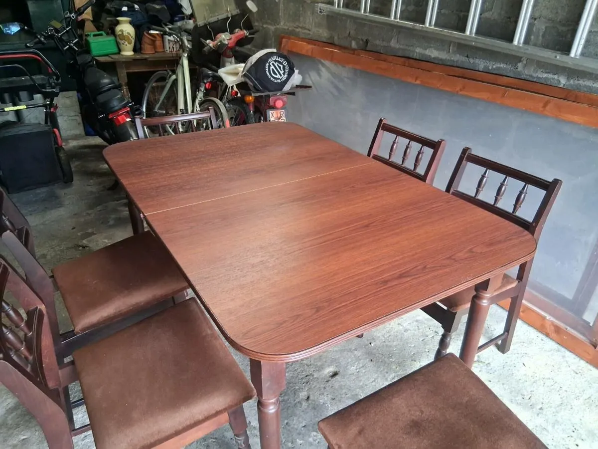 Mahogany/teak table and 6 chairs - Image 1