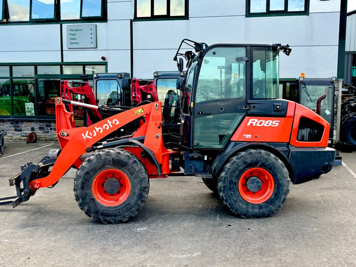 Kubota R085 articulated Loader. Finance available - Image 3