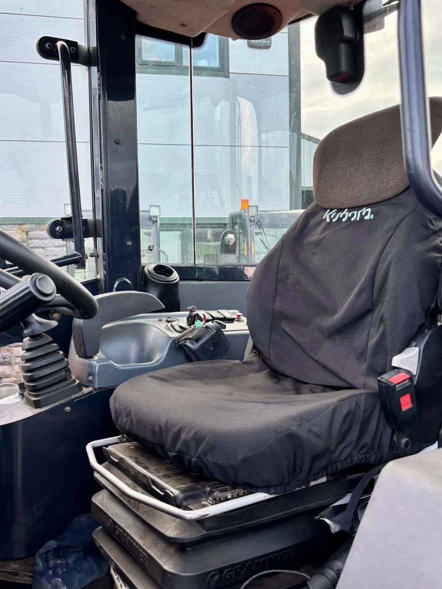 Kubota R085 articulated Loader. Finance available - Image 4