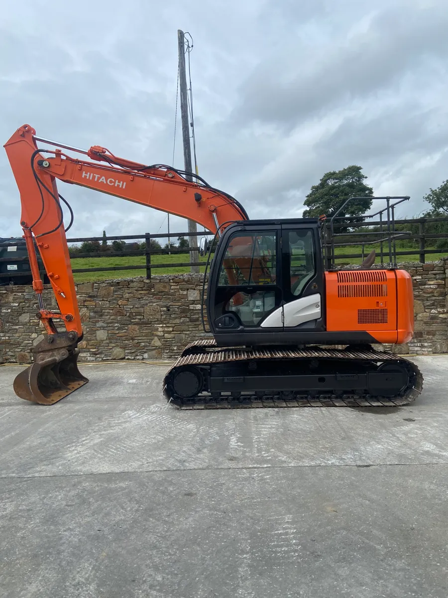 Hitachi Zaxis 130 - Image 1