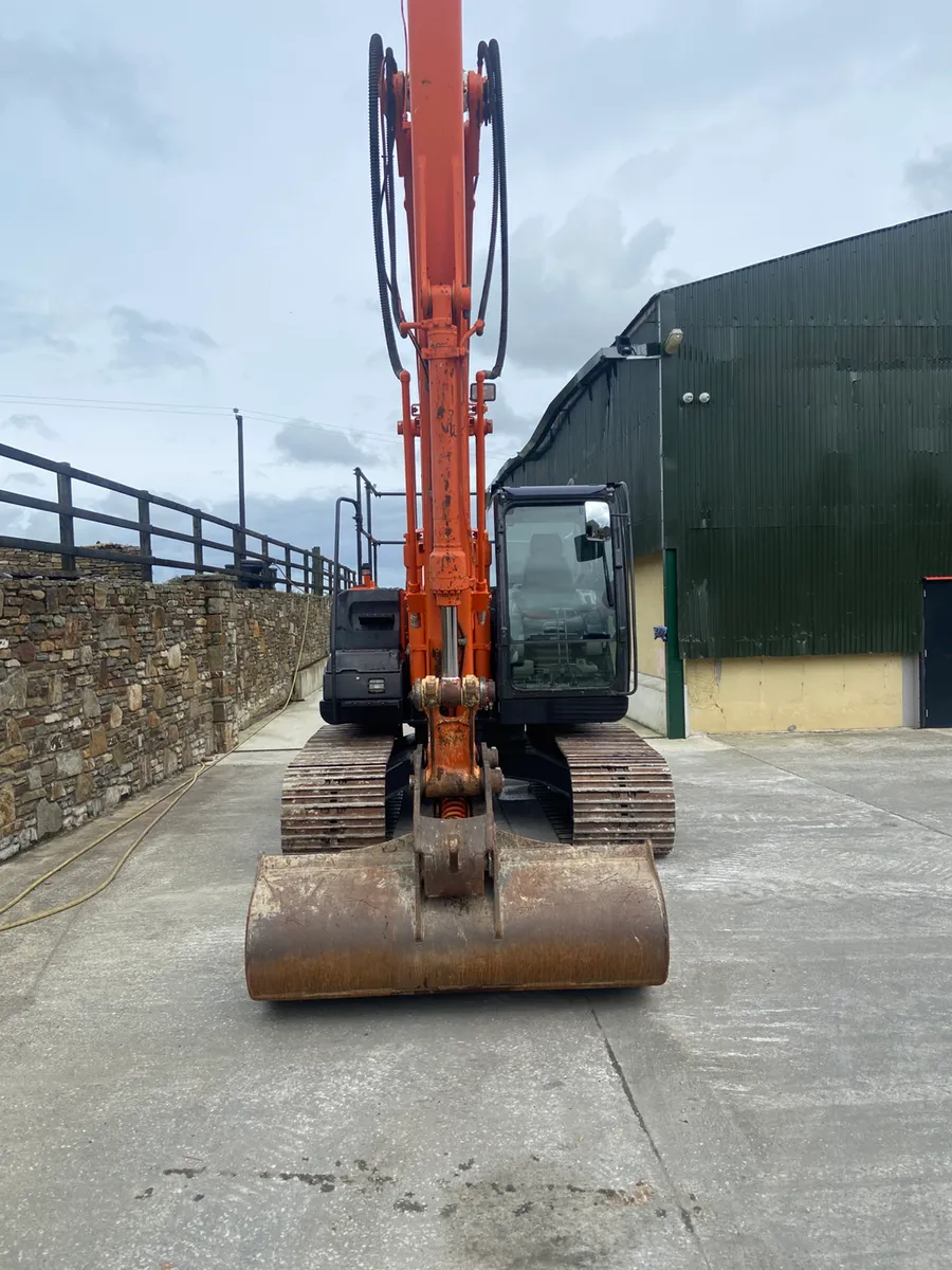 Hitachi Zaxis 130 - Image 2