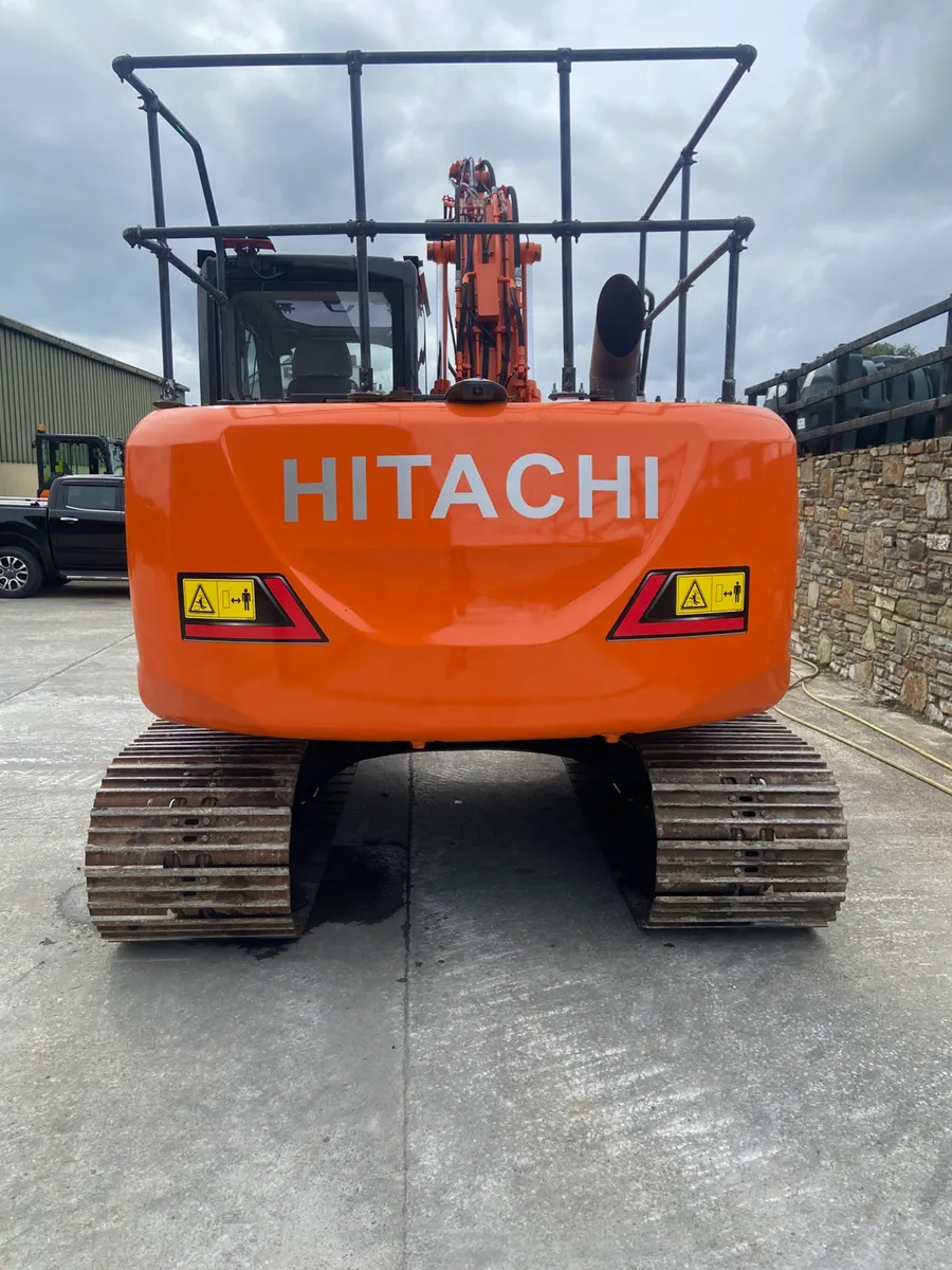 Hitachi Zaxis 130 - Image 4