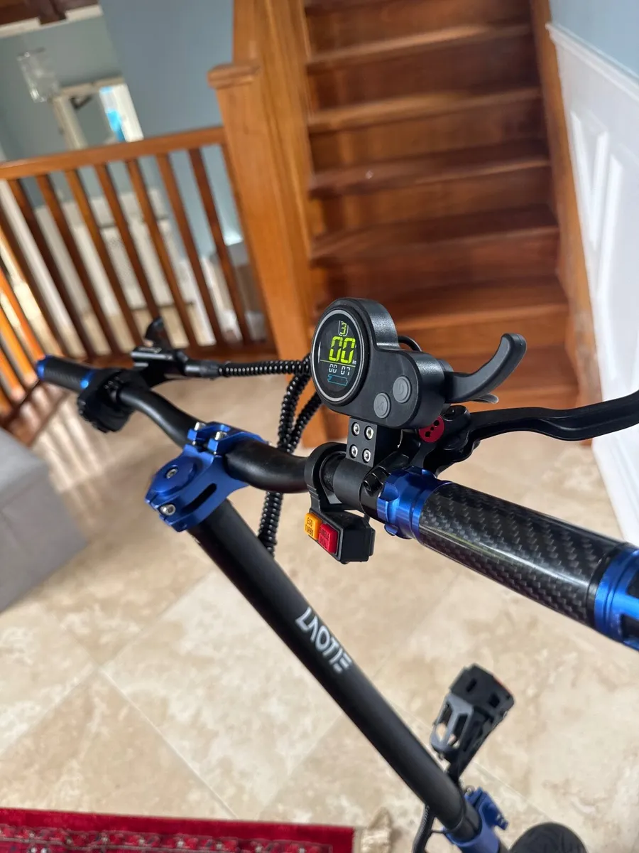 Electric scooter 60 kph less than half price - Image 3