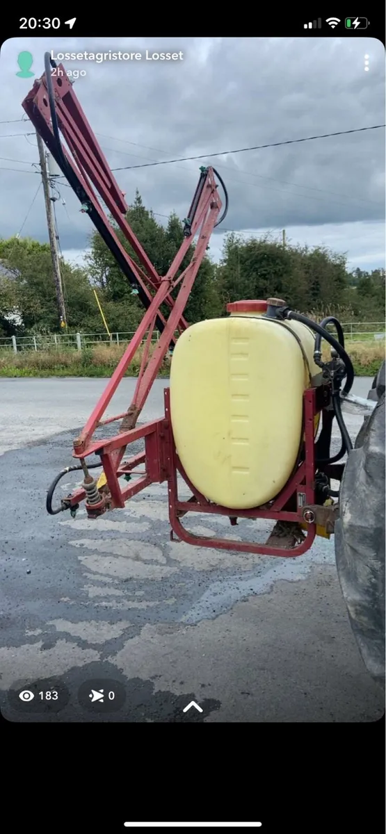 Selection of second hand sprayers and spreader - Image 2