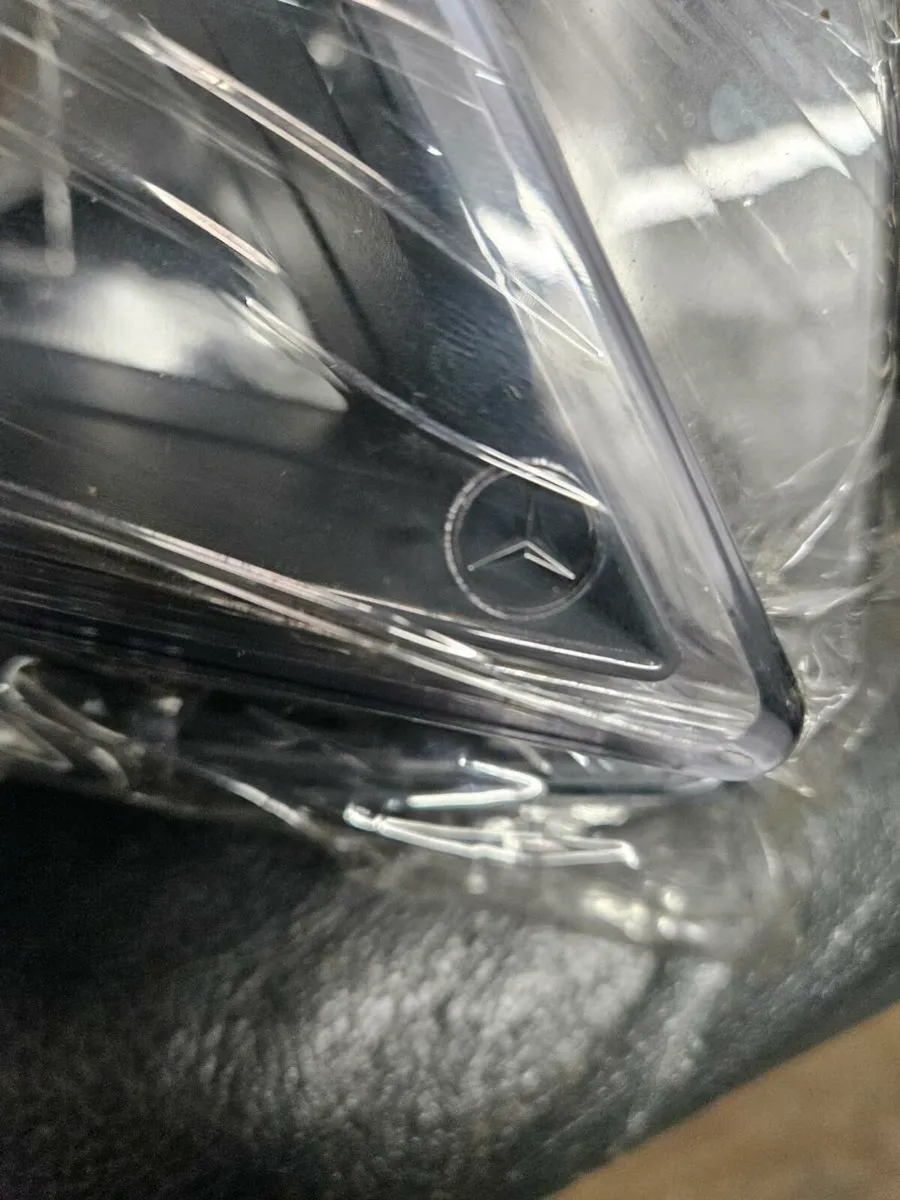 Mercedes cls hedlight - Image 3