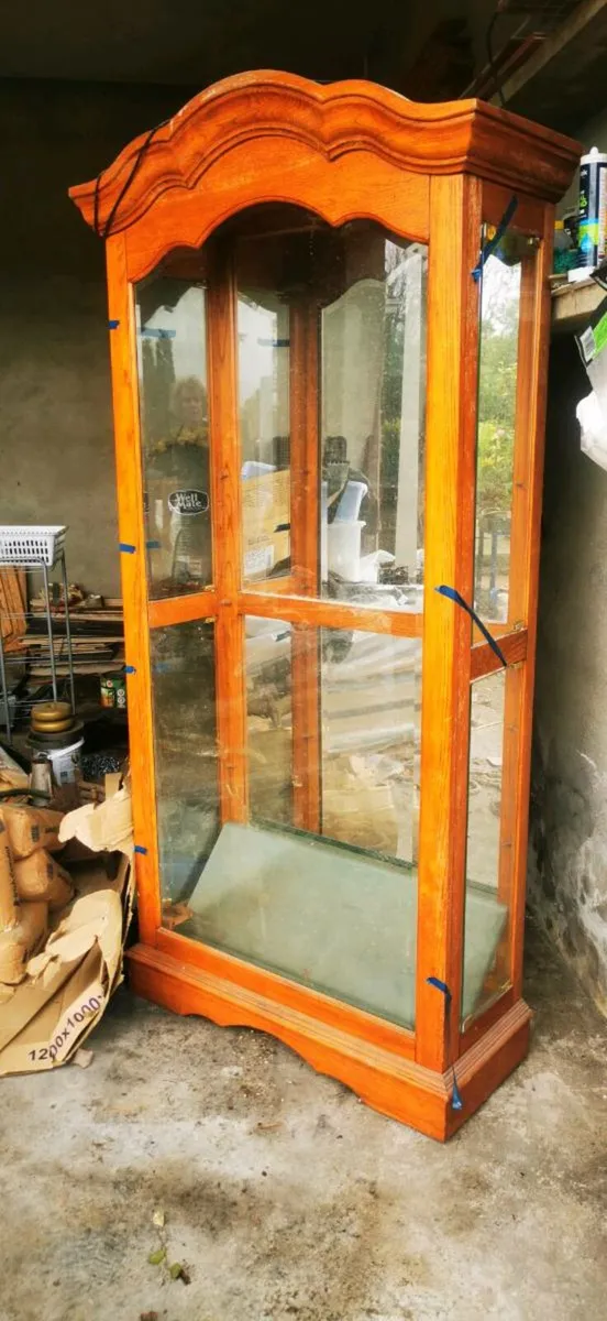 Display cabinet