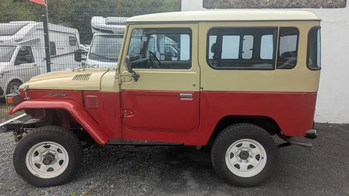 Toyota Land Cruiser 1981 - Image 2