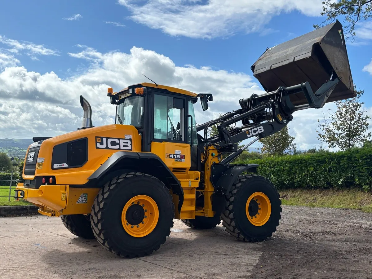 JCB 419S Loading Shovel - Image 3