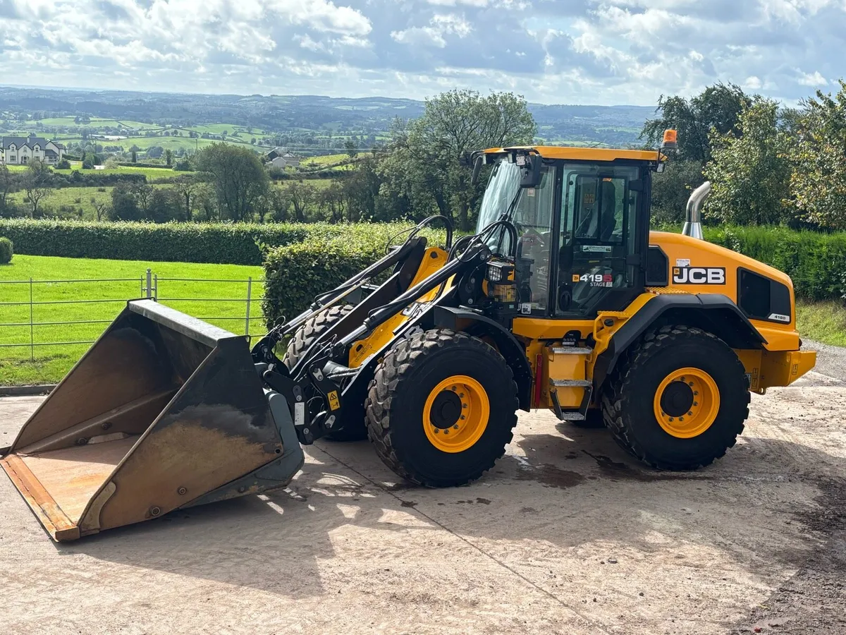 JCB 419S Loading Shovel - Image 1