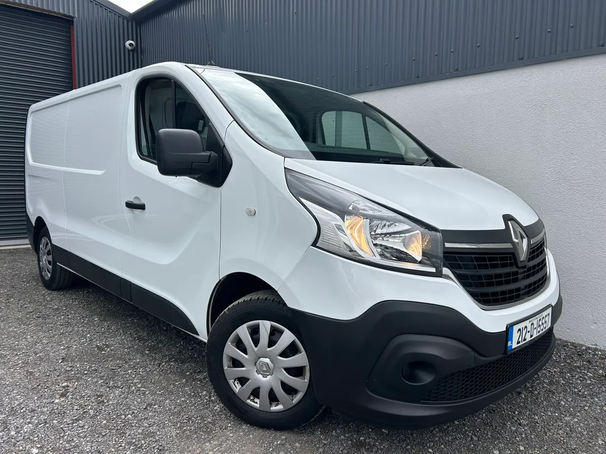 21 Renault Trafic - Manufactures Warranty - Image 1