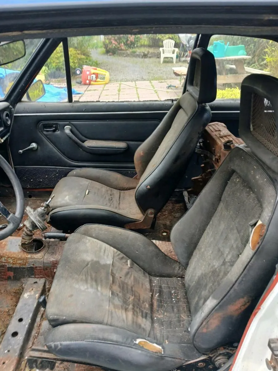 Ford Escort RS 2000 MK 2  PARTS,SHELL,SEATS,ETC - Image 2