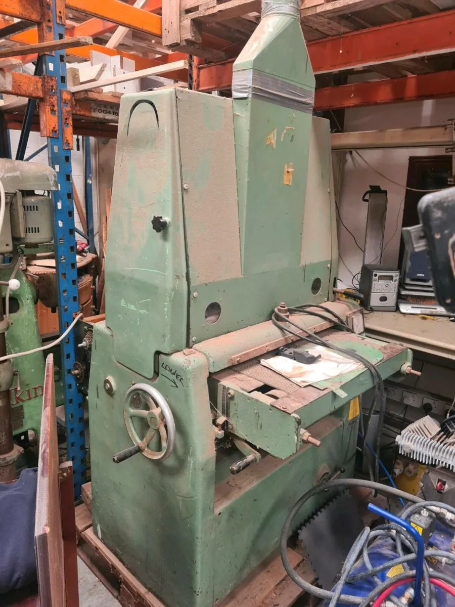 Woodwork machinery - Image 1