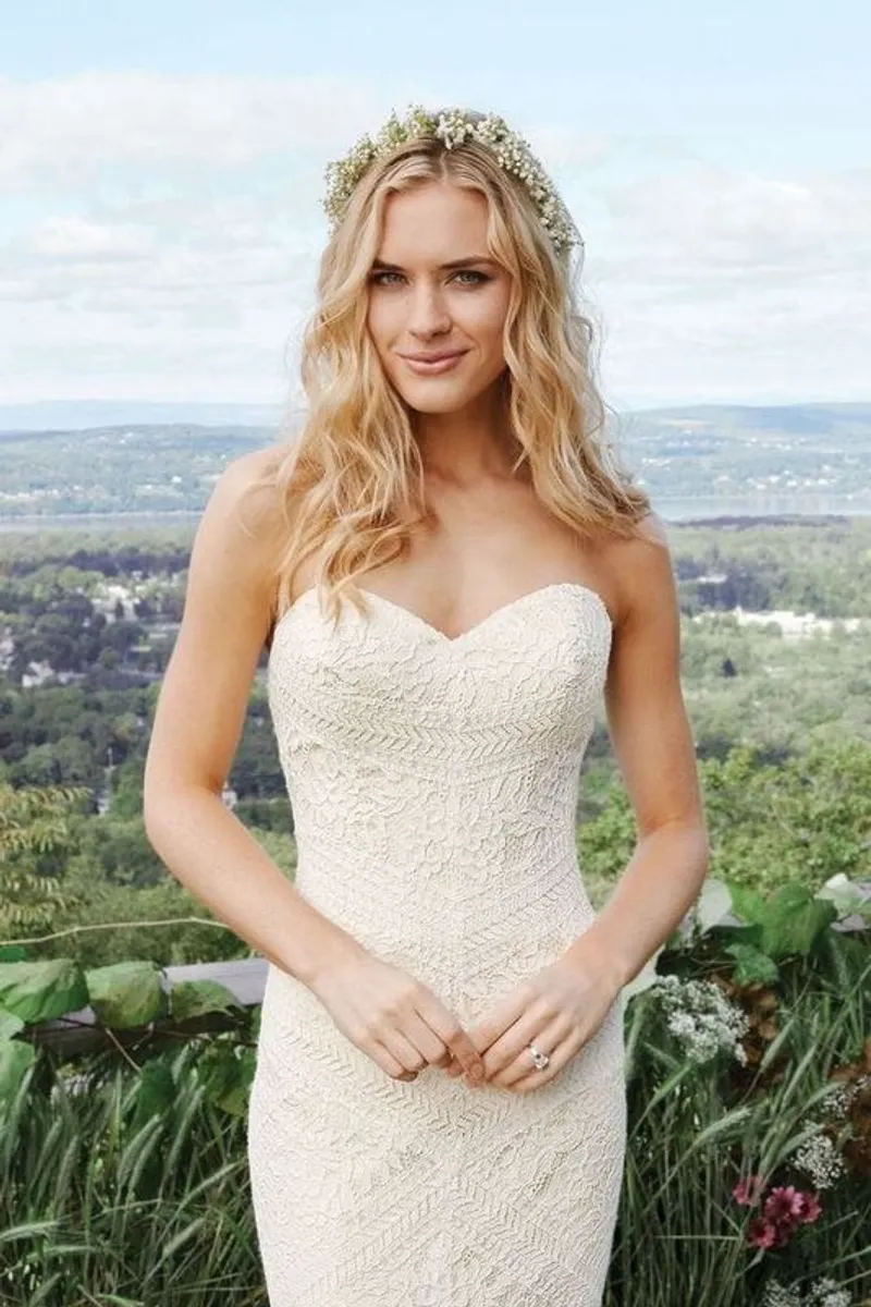 New Wedding dress - Image 3