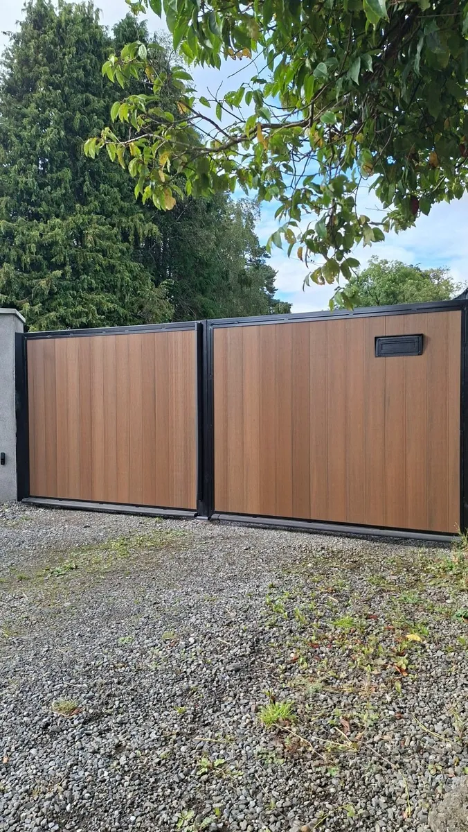 Driveway gates - Image 1