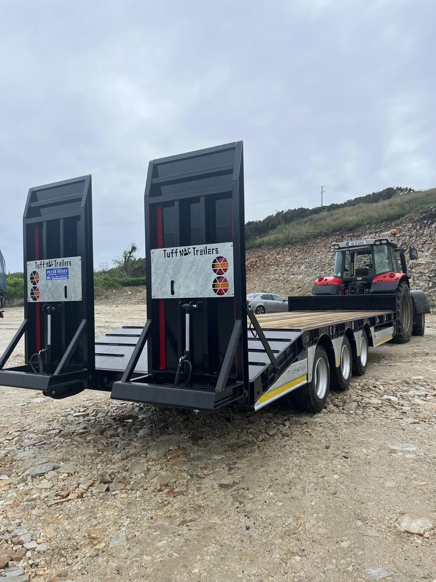 Tuffmac tri axel lowloader - Image 1
