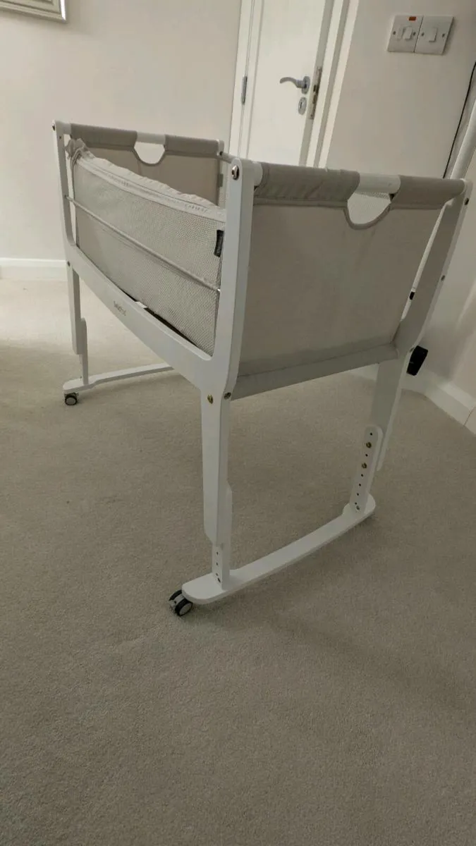 Snuzpod Studio Bedside Crib- Paris - Image 2