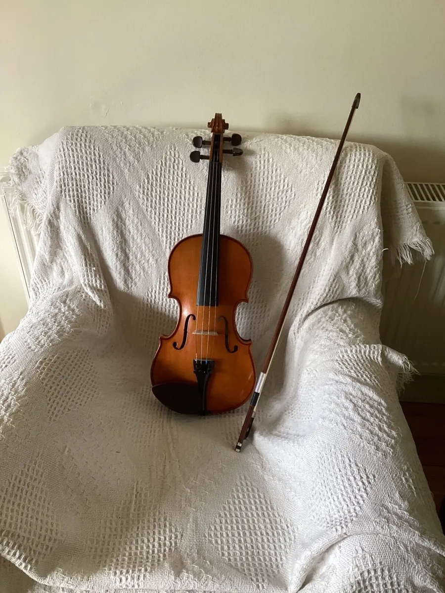 Stentor Violin 4/4 - Image 1