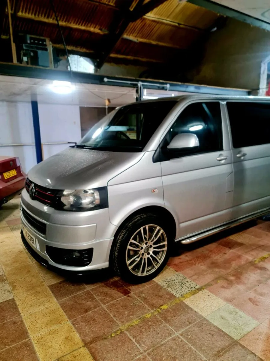 VW TRANSPORTER T5.1 T32 DSG 180BHP BITDI - Image 1