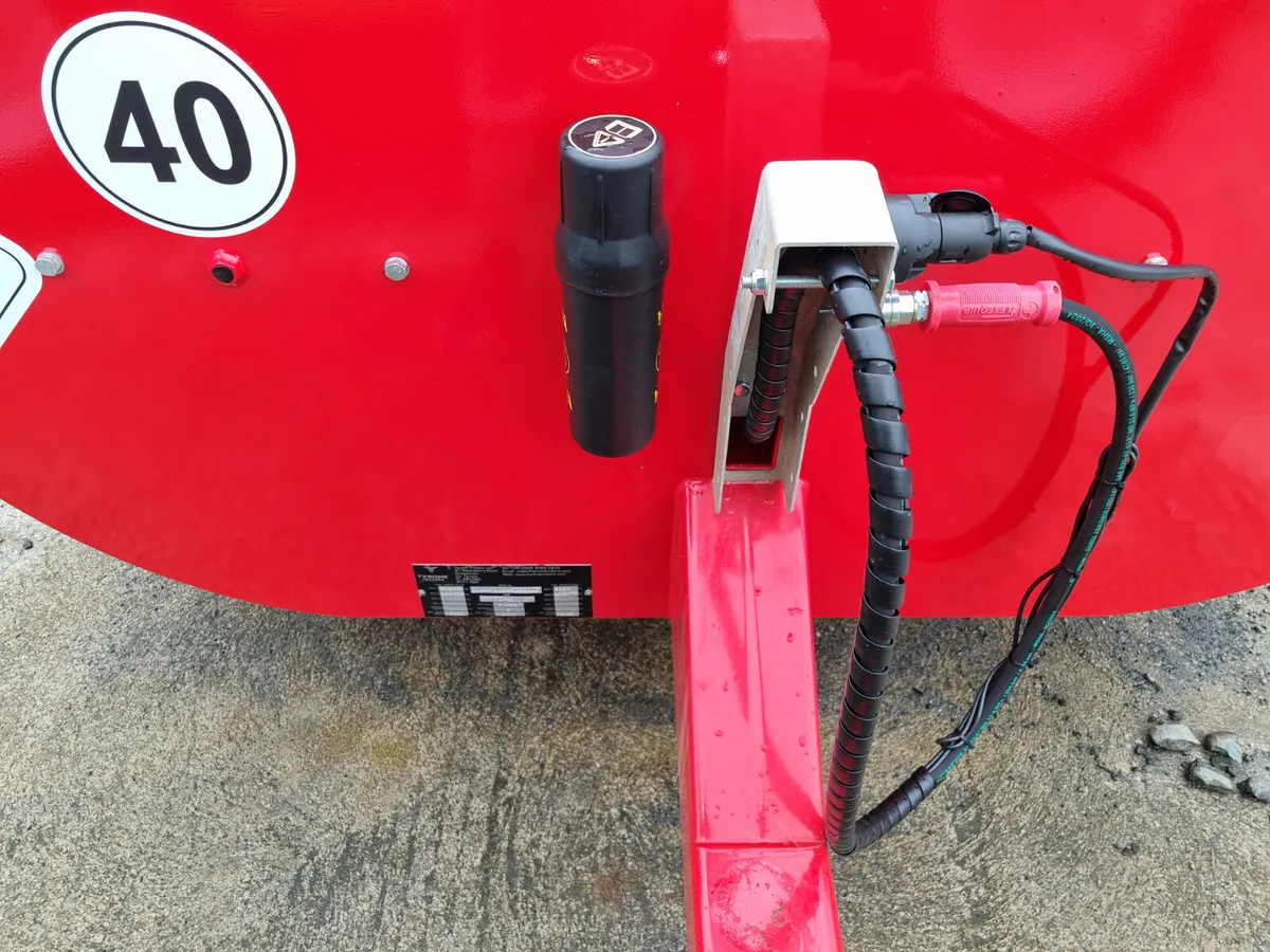 New Tyrone Trailer 12 Ton Midi Low Loader - Image 3