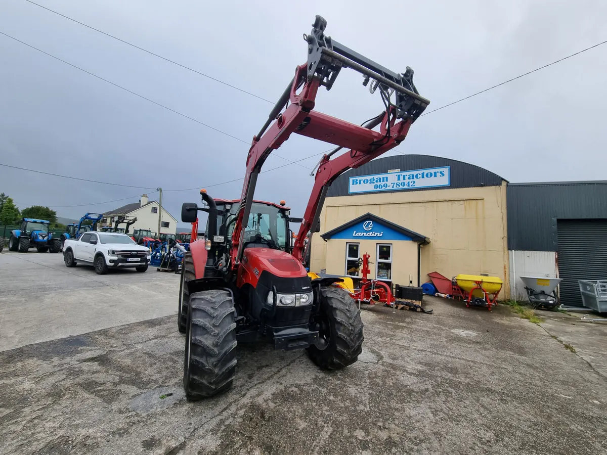 2019 Case IH Luxxum 120 - Image 2
