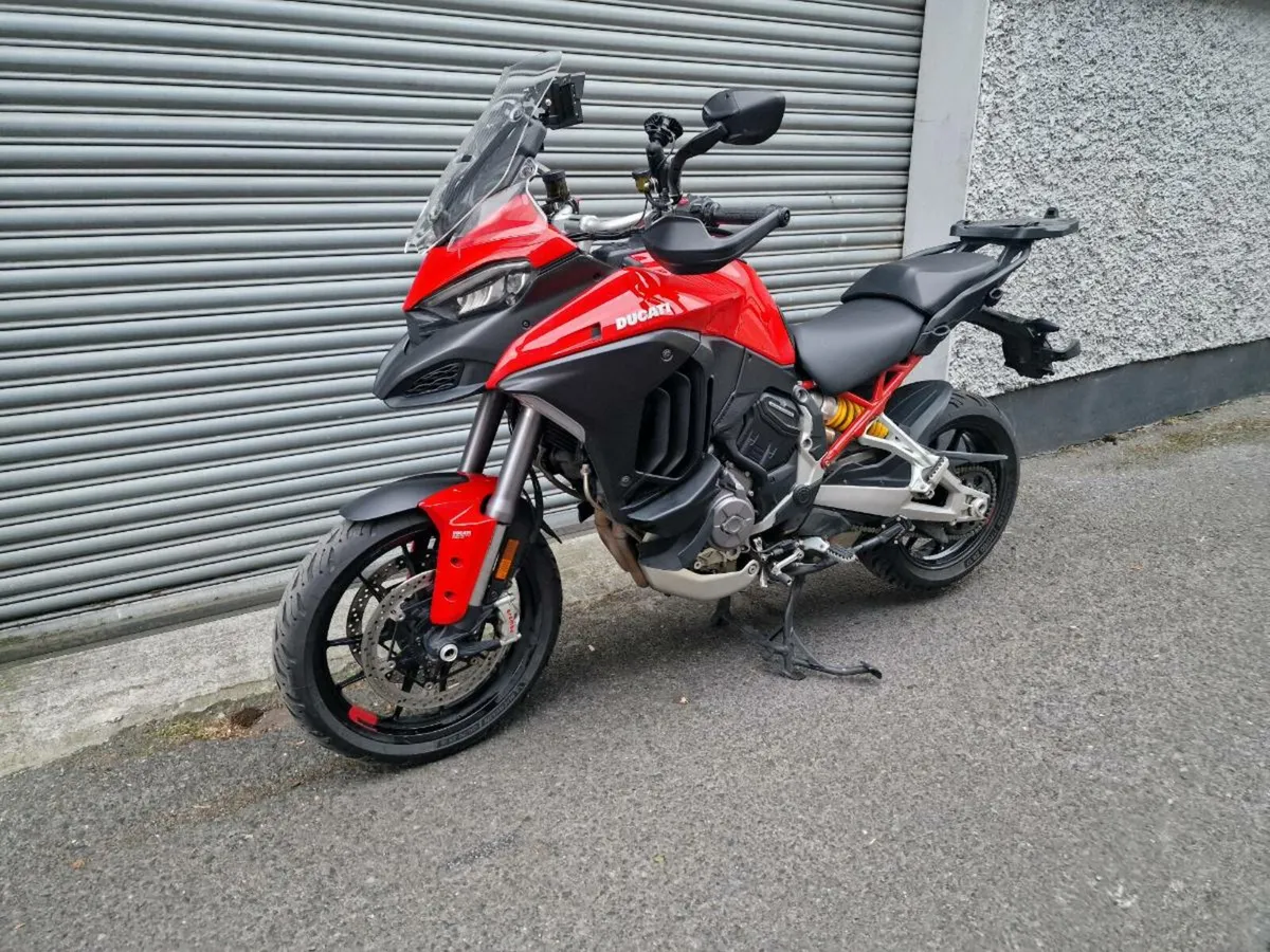 2023 Multistrada V4S Radar WARRANTY TILL 27 - Image 3