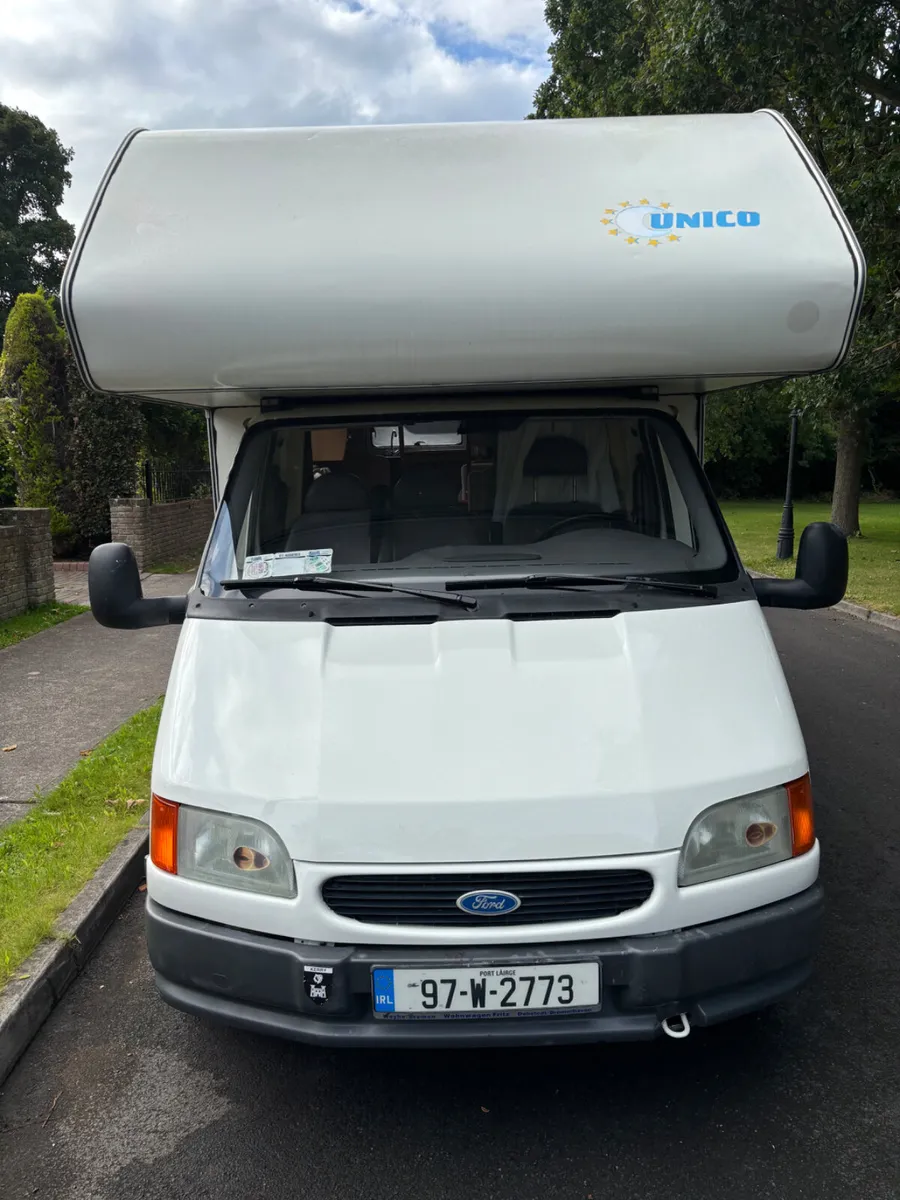 RIMOR 5BERTH CVRT SEPT 26 LEFT HAND DRIVE SPOTLESS - Image 4