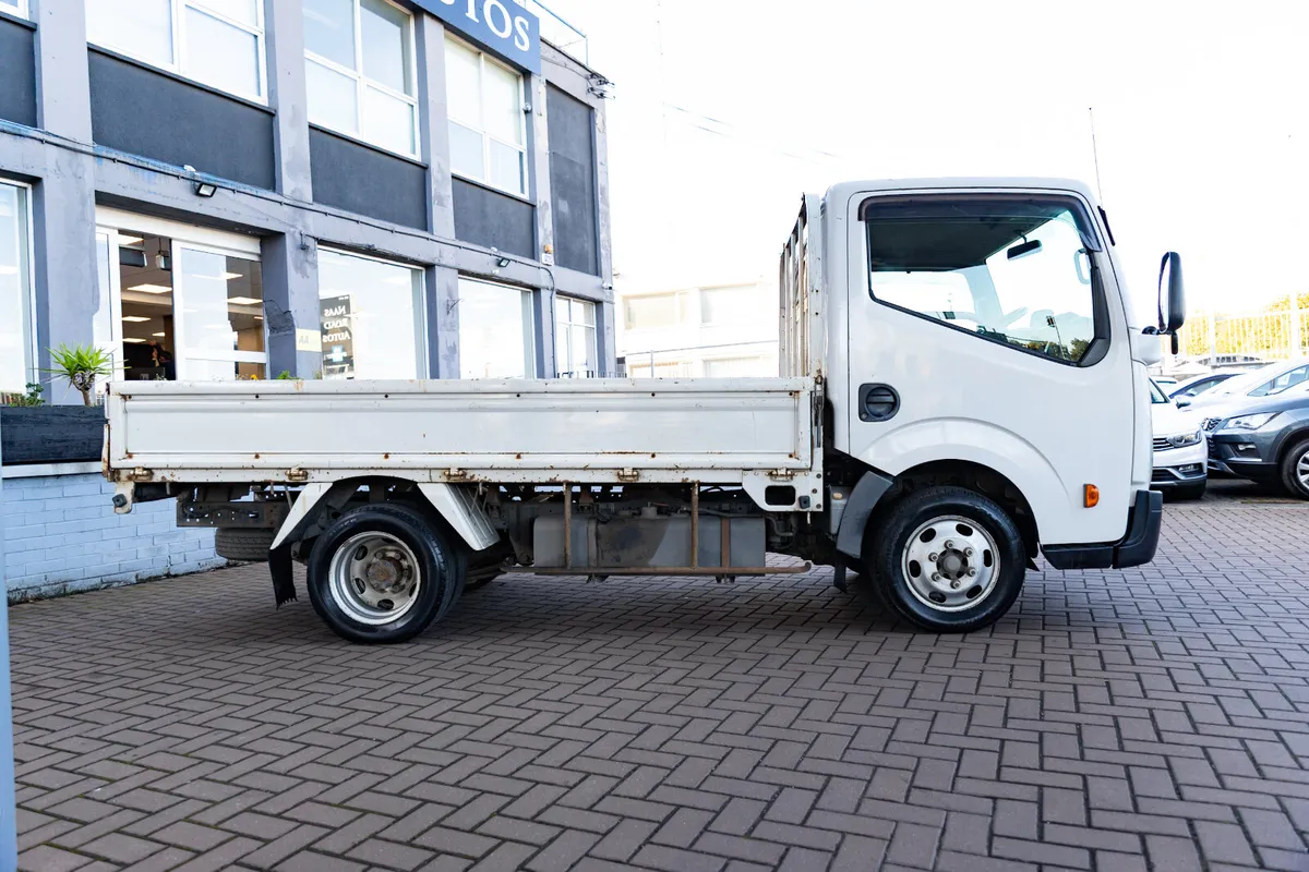 NISSAN ATLAS 1.5 TONNE PICK UP 1 YEAR DOE - Image 2