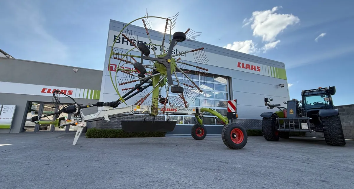 Claas Liner 2700 Rake - Image 1