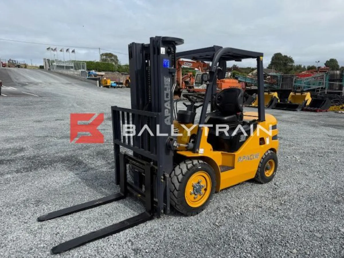 Apache HH30Z Forklift (2025) - Image 1