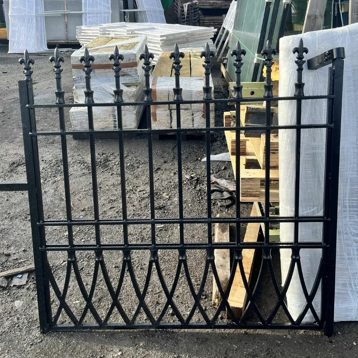 Cast Iron  Side Gates - Image 2