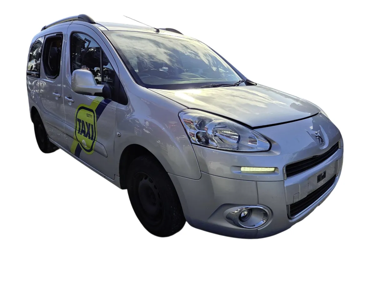 2013 PEUGEOT PARTNER TEPEE For Breaking/Dismantlin - Image 1