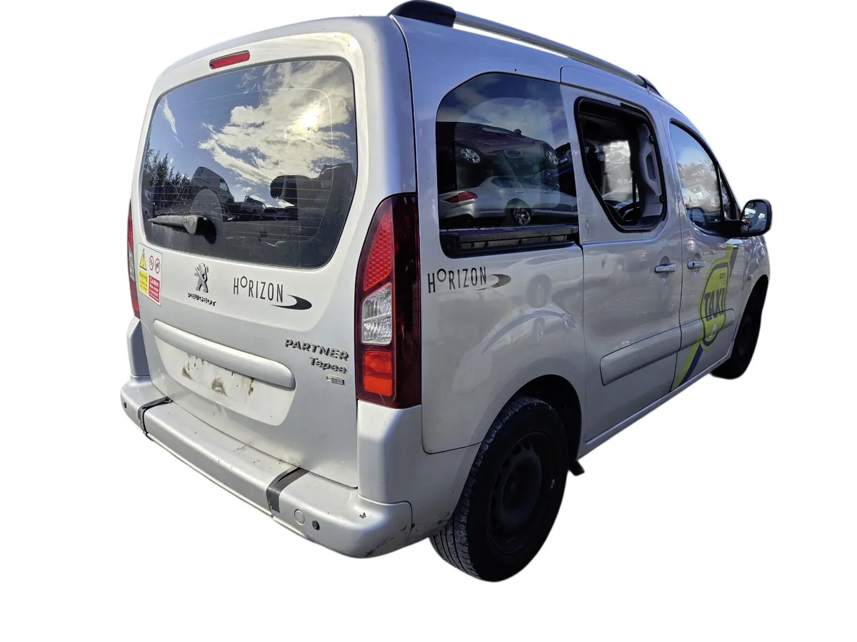 2013 PEUGEOT PARTNER TEPEE For Breaking/Dismantlin - Image 3